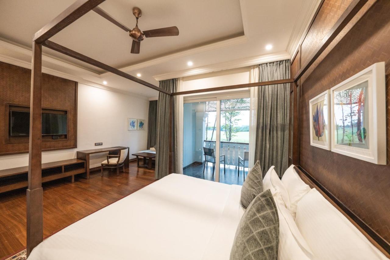 Fairway Golf & Lake Resort Naya Raipur Kültér fotó